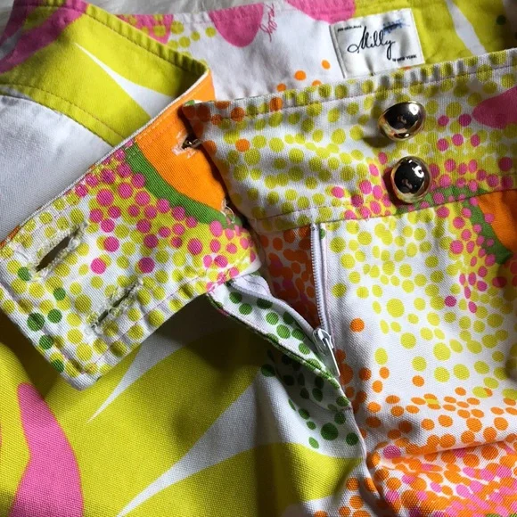 MILLY OF NEW YORK Multicolor Dots Short Shorts 6 - Picture 7 of 8